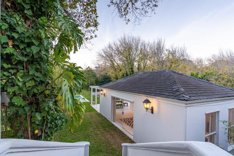 5 Bedroom Property for Sale in Constantia Western Cape